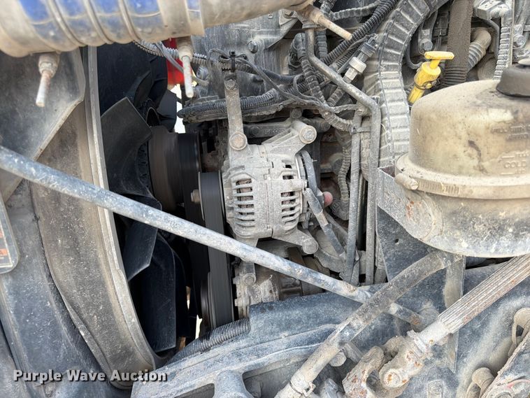 image for item EL0112 2016 Kenworth T880 semi truck