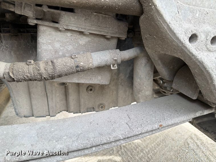 image for item EL0113 2018 Peterbilt 579 semi truck