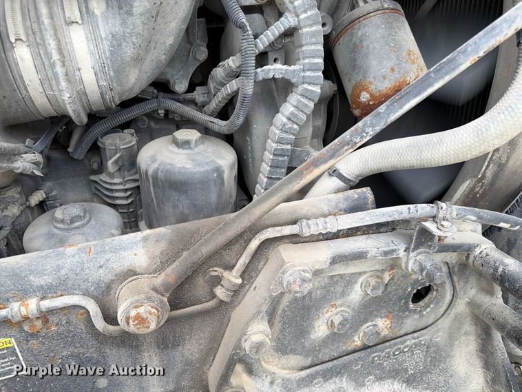 image for item EL0114 2016 Kenworth T880 semi truck