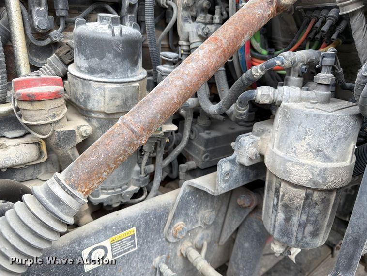 image for item EL0114 2016 Kenworth T880 semi truck