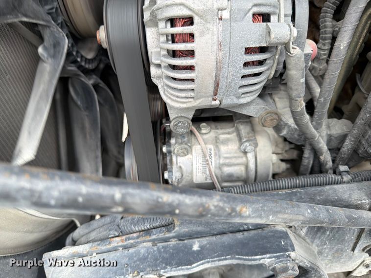 image for item EL0114 2016 Kenworth T880 semi truck