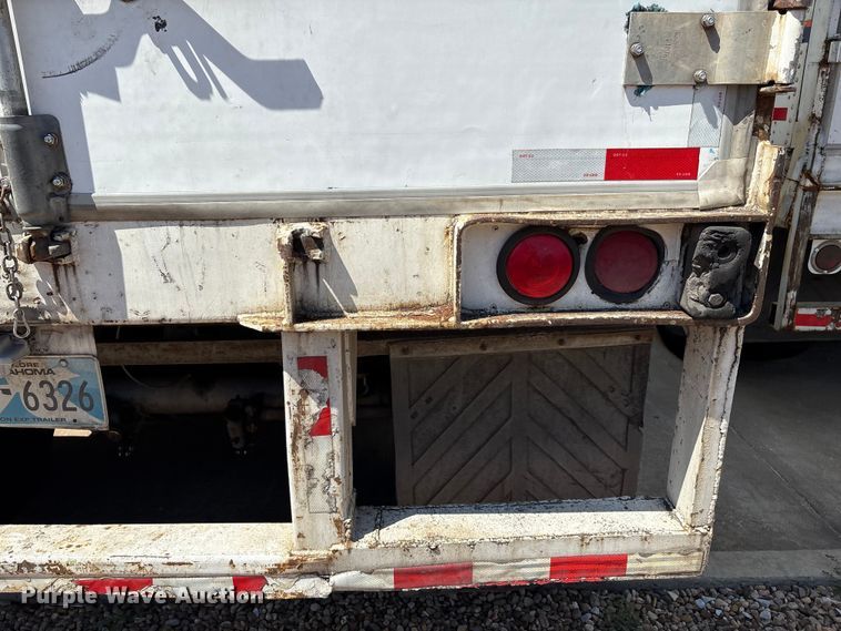 image for item EM0619 2006 Lufkin TFV-CL-110 dry van trailer