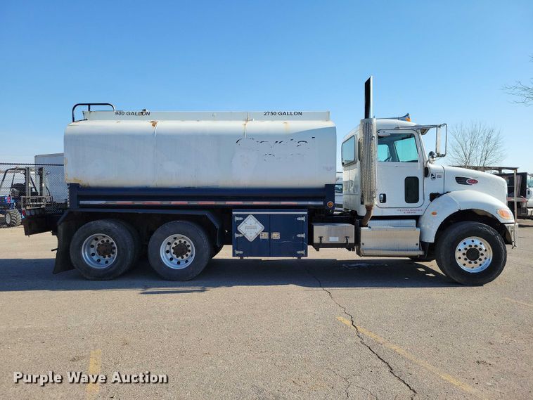 image for item EM2306 2012 Peterbilt 348 oil distributor truck