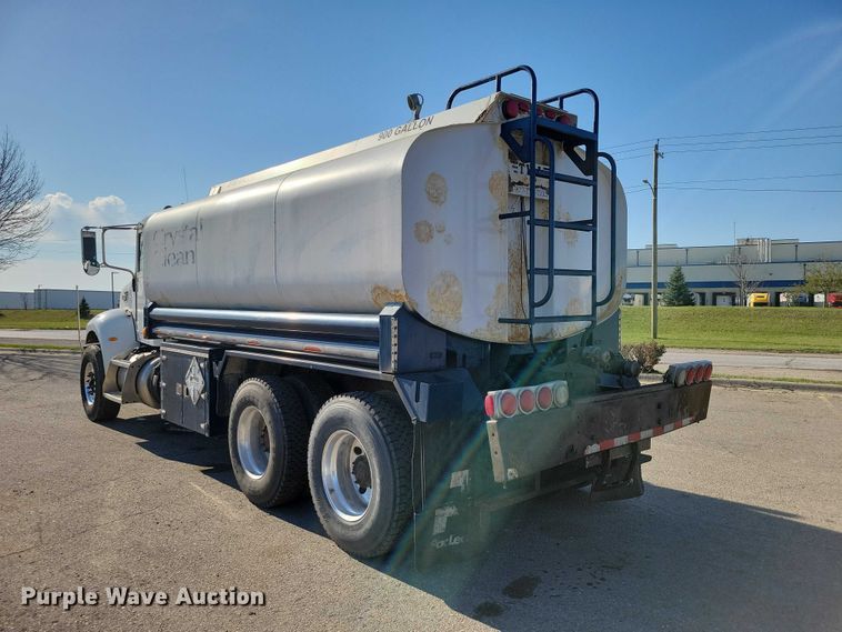 image for item EM2306 2012 Peterbilt 348 oil distributor truck