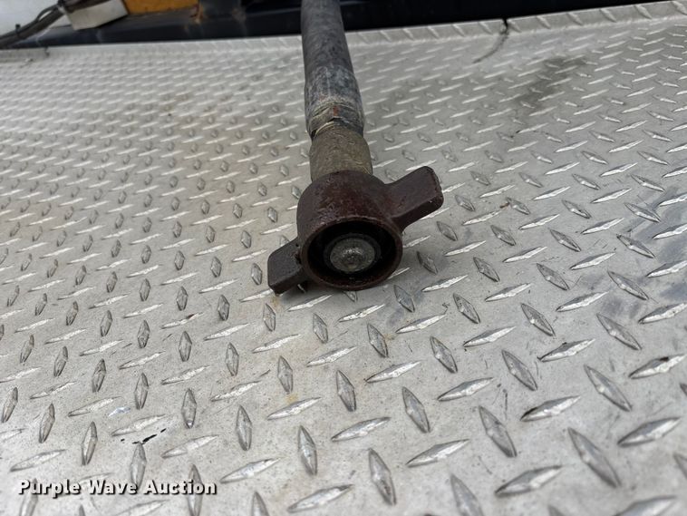 image for item EM5041 2004 Etnyre live bottom trailer