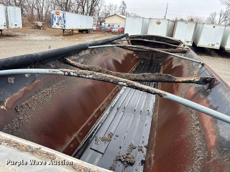 image for item EM5041 2004 Etnyre live bottom trailer