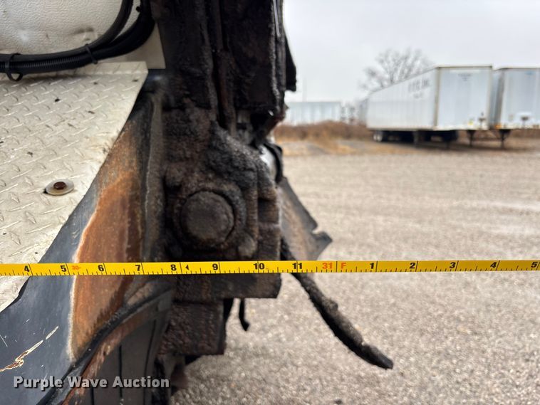 image for item EM5041 2004 Etnyre live bottom trailer