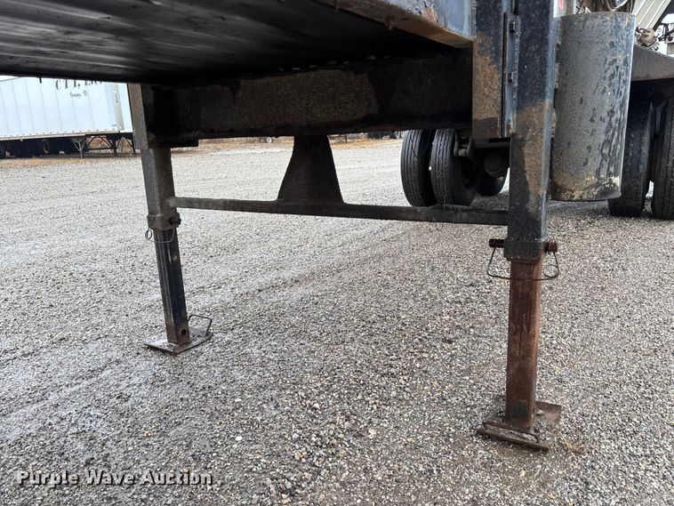 image for item EM5041 2004 Etnyre live bottom trailer