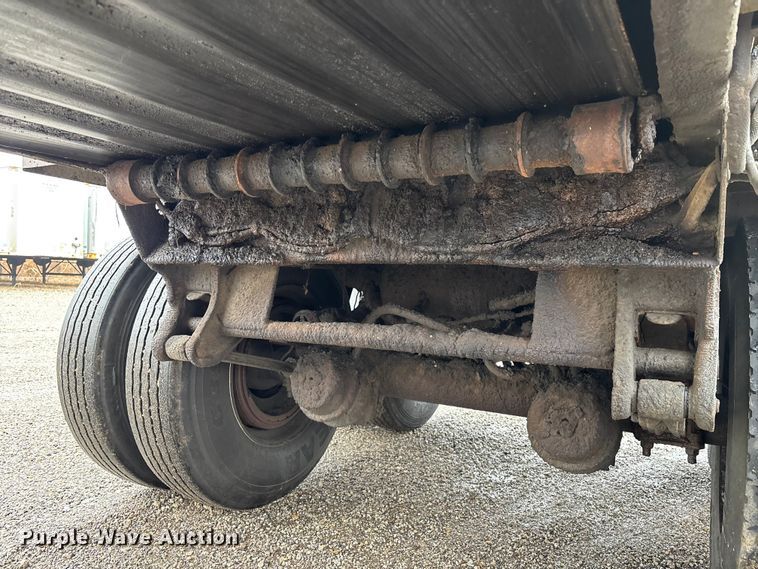 image for item EM5041 2004 Etnyre live bottom trailer