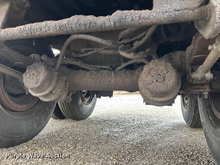 image for item EM5041 2004 Etnyre live bottom trailer