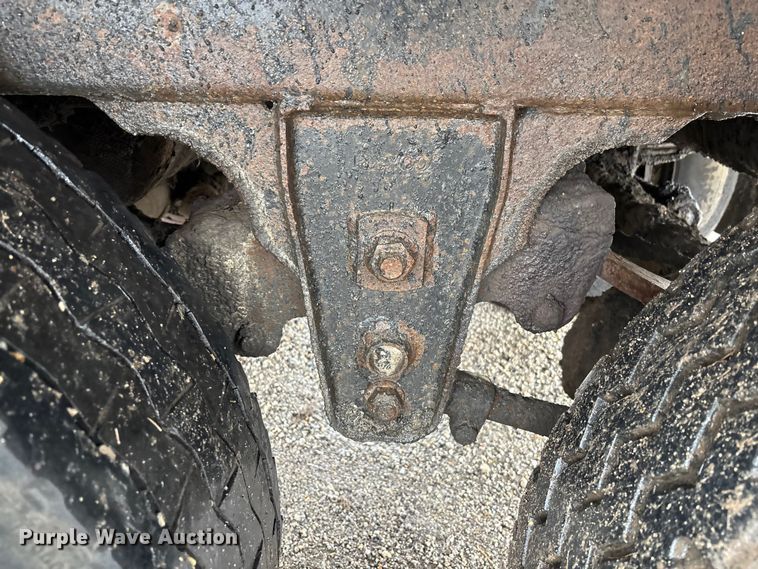 image for item EM5041 2004 Etnyre live bottom trailer