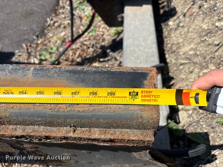 image for item EM8608 2020 International MV607 truck cab and chassis