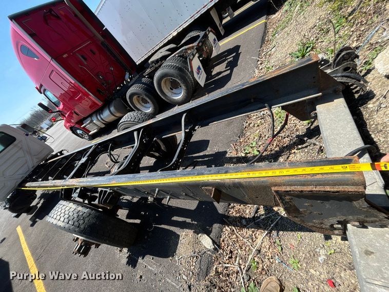 image for item EM8608 2020 International MV607 truck cab and chassis