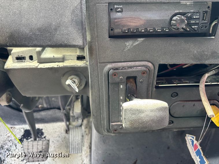 image for item EM8608 2020 International MV607 truck cab and chassis