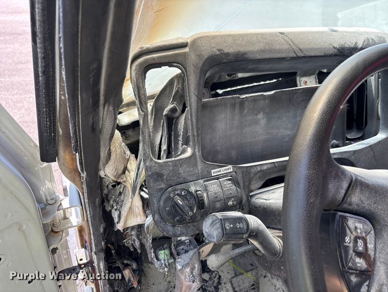 image for item EM8608 2020 International MV607 truck cab and chassis