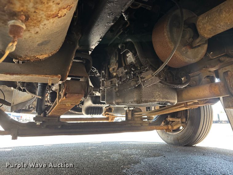 image for item EM8609 2003 Chevrolet C5500 flatbed truck