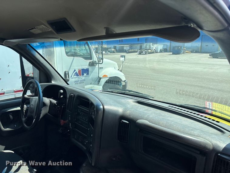 image for item EM8609 2003 Chevrolet C5500 flatbed truck