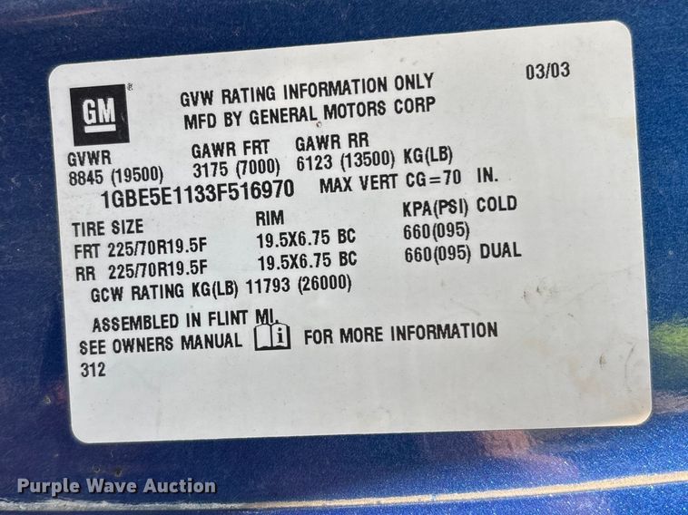 image for item EM8609 2003 Chevrolet C5500 flatbed truck