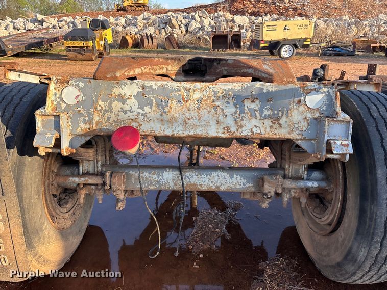 image for item EO4150 Fruehauf EL-FL1 trailer dolly