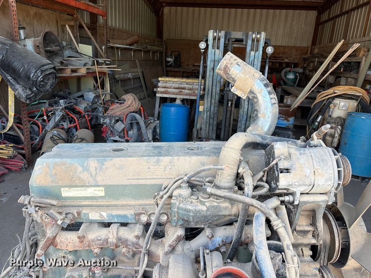image for item EO4176 Detroit Diesel Series 60 engine