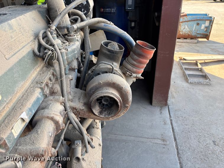 image for item EO4176 Detroit Diesel Series 60 engine