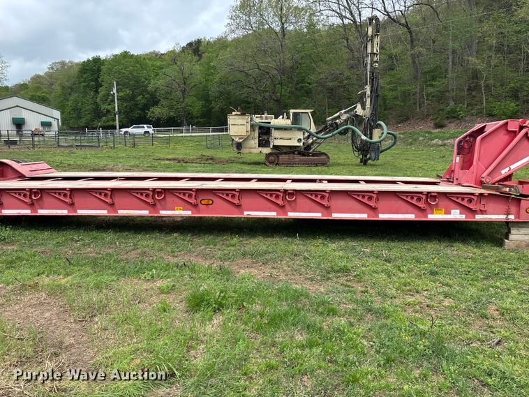 image for item EO4184 2001 Talbert lowboy equipment trailer