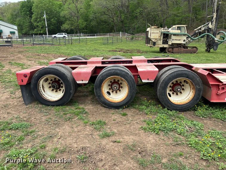 image for item EO4184 2001 Talbert lowboy equipment trailer
