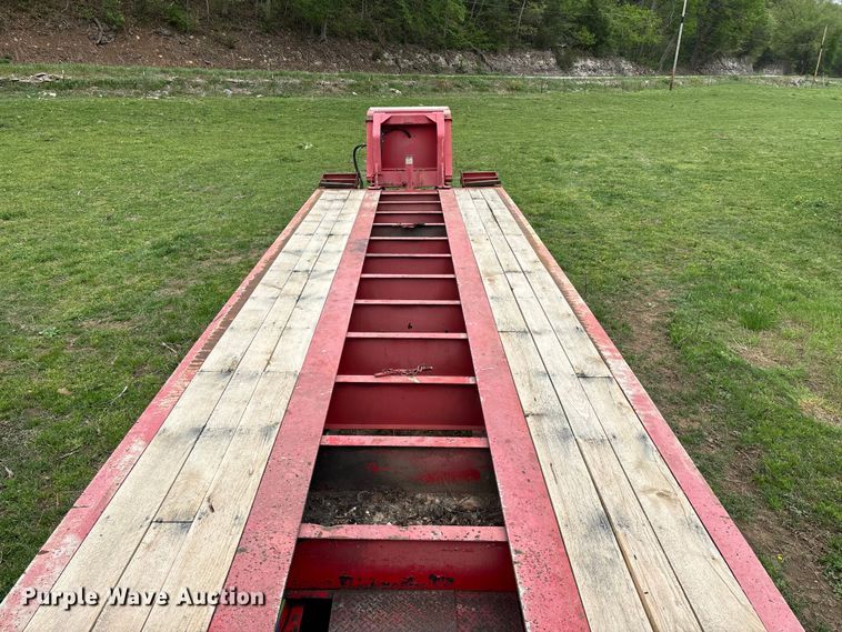 image for item EO4184 2001 Talbert lowboy equipment trailer