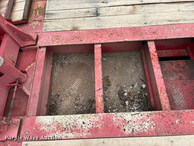 image for item EO4184 2001 Talbert lowboy equipment trailer