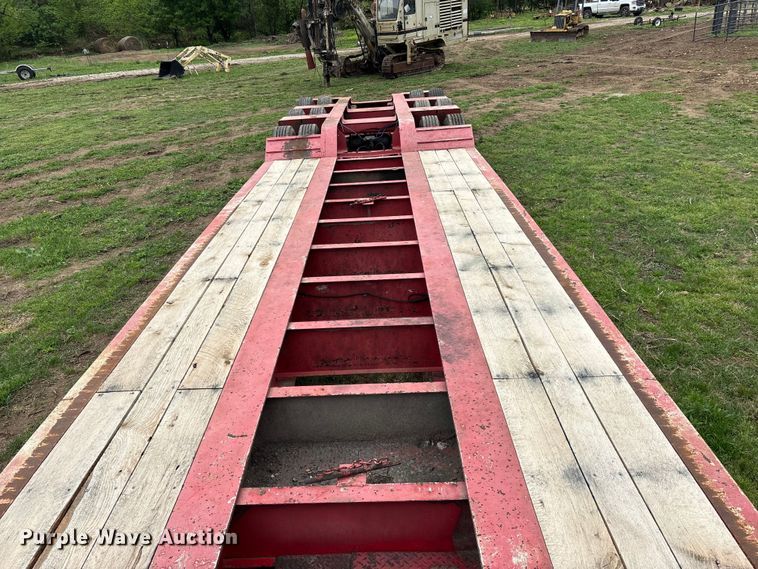 image for item EO4184 2001 Talbert lowboy equipment trailer