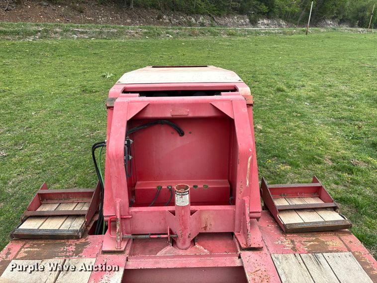 image for item EO4184 2001 Talbert lowboy equipment trailer