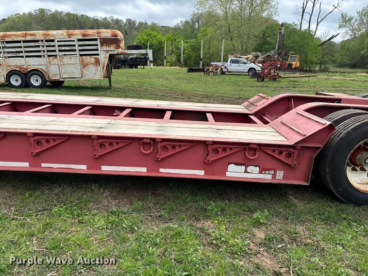 image for item EO4184 2001 Talbert lowboy equipment trailer