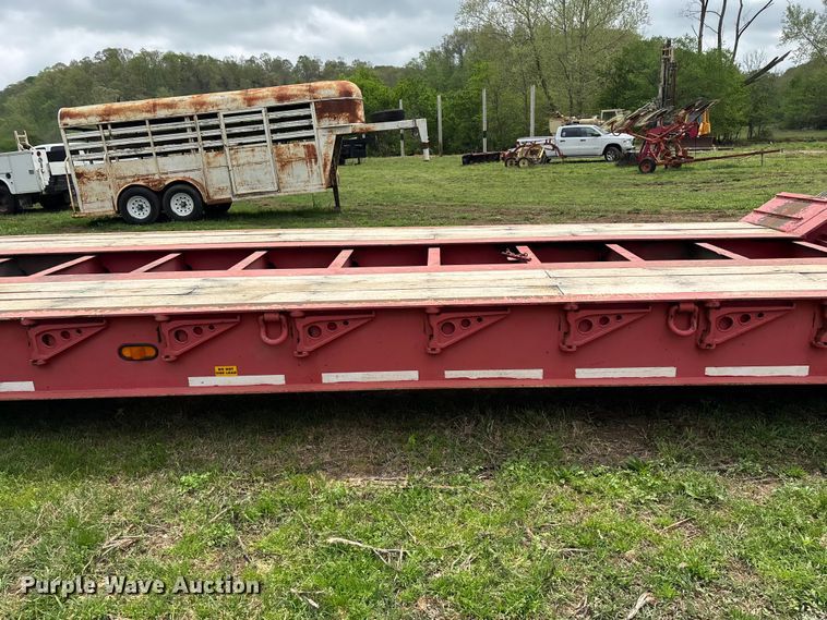 image for item EO4184 2001 Talbert lowboy equipment trailer