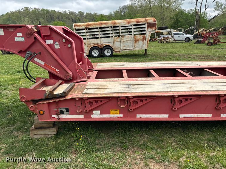 image for item EO4184 2001 Talbert lowboy equipment trailer
