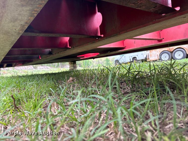 image for item EO4184 2001 Talbert lowboy equipment trailer