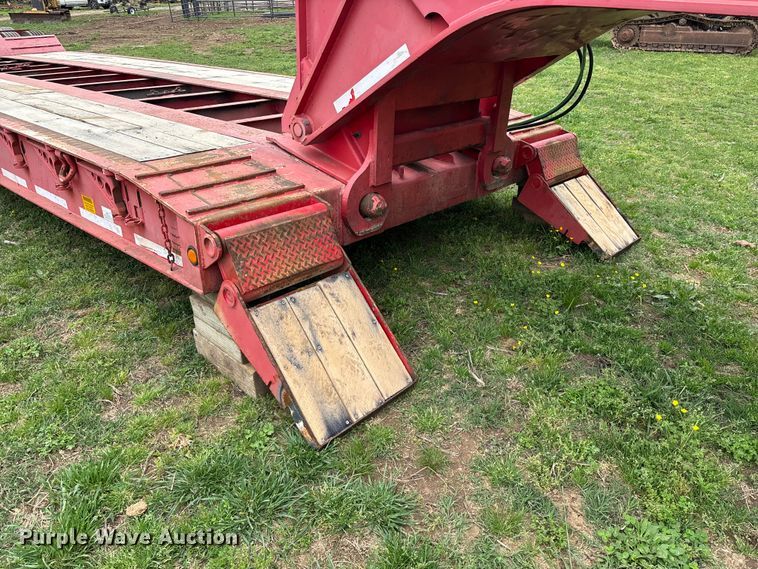 image for item EO4184 2001 Talbert lowboy equipment trailer