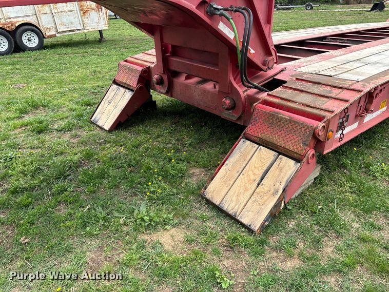image for item EO4184 2001 Talbert lowboy equipment trailer