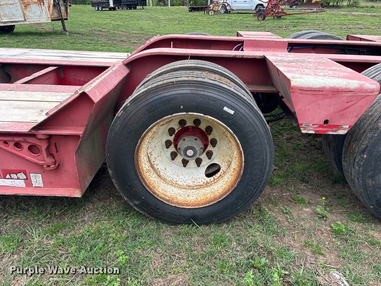 image for item EO4184 2001 Talbert lowboy equipment trailer