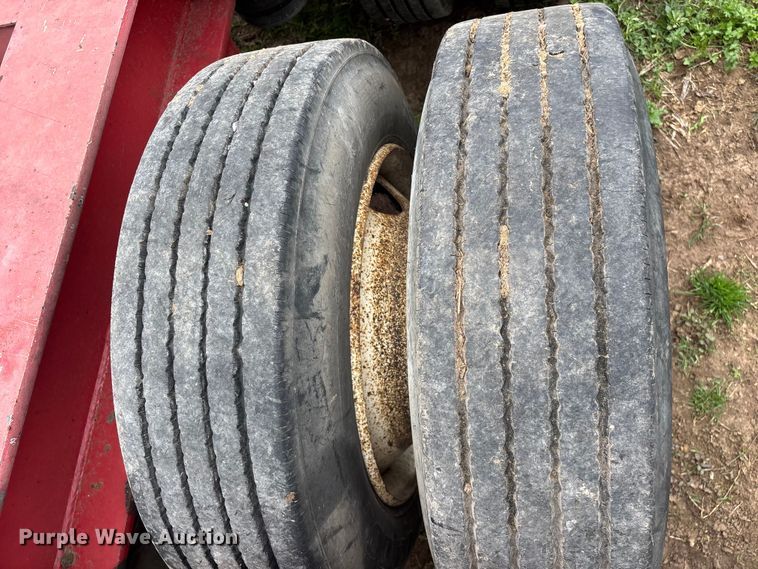 image for item EO4184 2001 Talbert lowboy equipment trailer