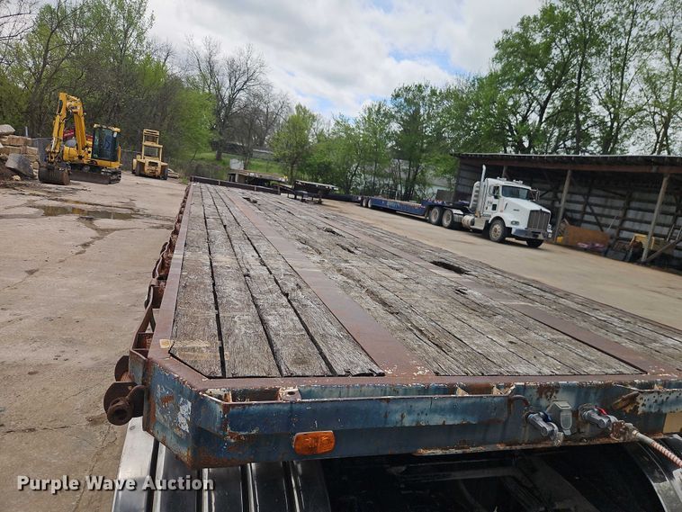 image for item EO7239 1980 Lufkin THT-60 ST flatbed trailer
