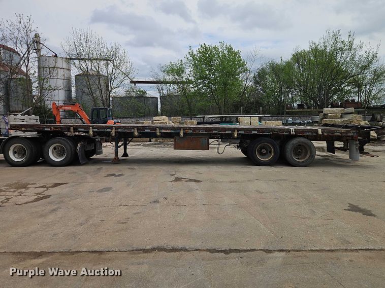 image for item EO7239 1980 Lufkin THT-60 ST flatbed trailer
