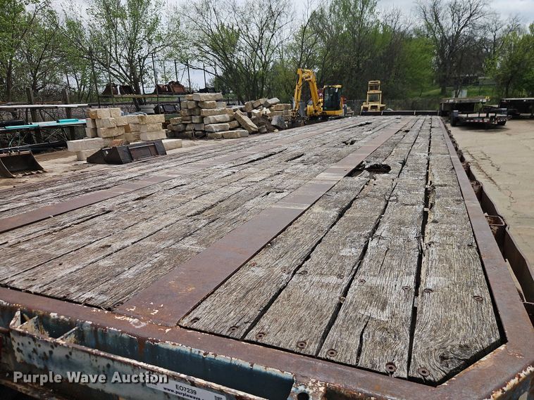 image for item EO7239 1980 Lufkin THT-60 ST flatbed trailer