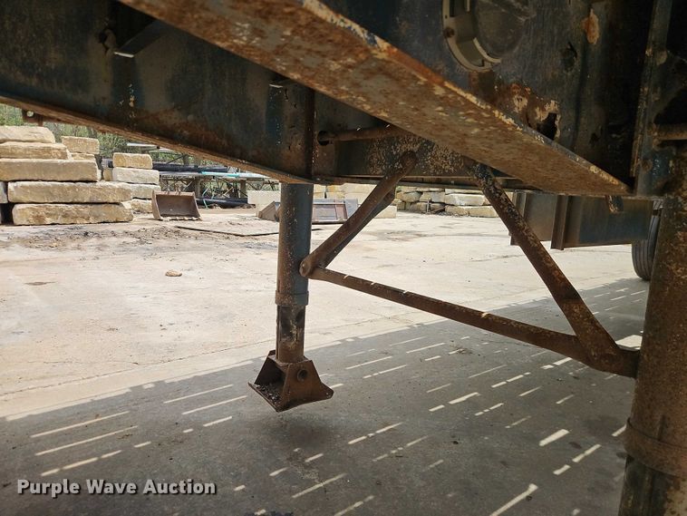 image for item EO7239 1980 Lufkin THT-60 ST flatbed trailer