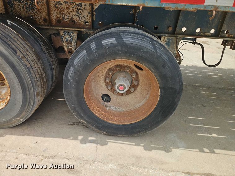 image for item EO7239 1980 Lufkin THT-60 ST flatbed trailer