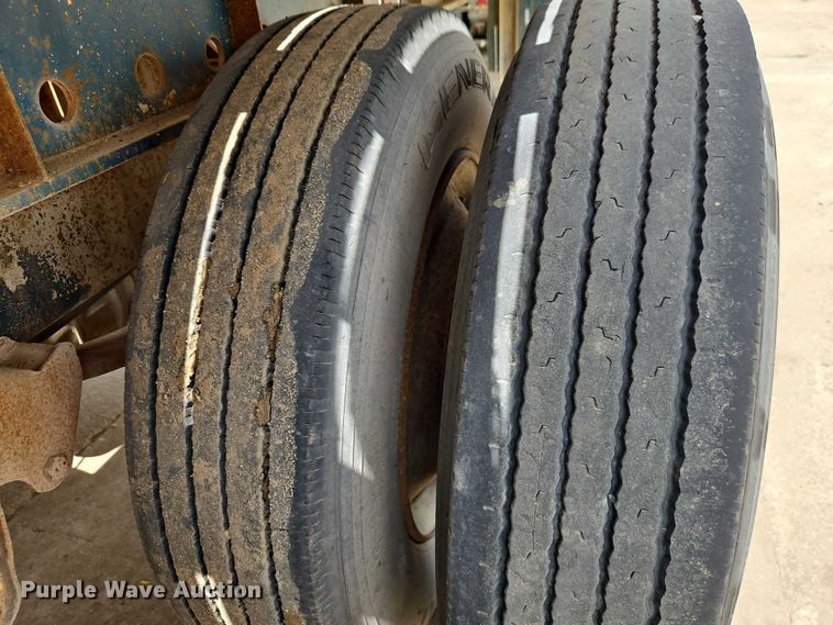 image for item EO7239 1980 Lufkin THT-60 ST flatbed trailer