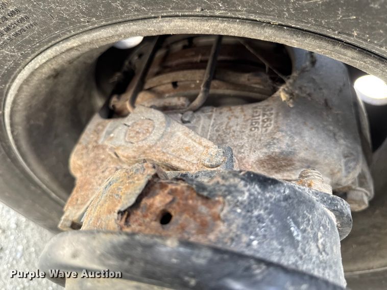 image for item EQ5022 2005 Mack CX613 semi truck