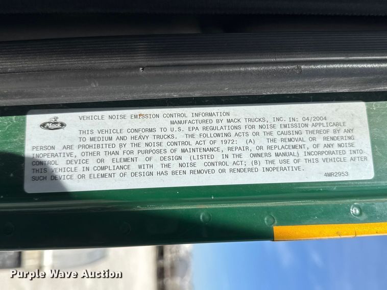 image for item EQ5022 2005 Mack CX613 semi truck