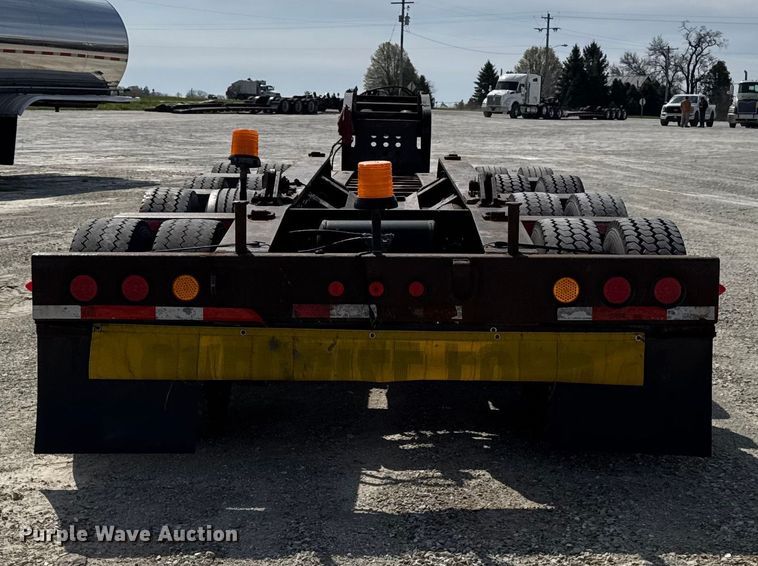 image for item EQ5023 2010 Fountain Magnitude 55H 26 lowboy equipment trailer