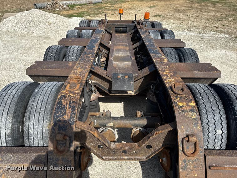 image for item EQ5023 2010 Fountain Magnitude 55H 26 lowboy equipment trailer