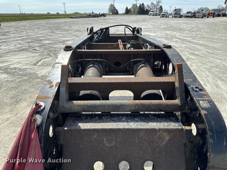 image for item EQ5023 2010 Fountain Magnitude 55H 26 lowboy equipment trailer